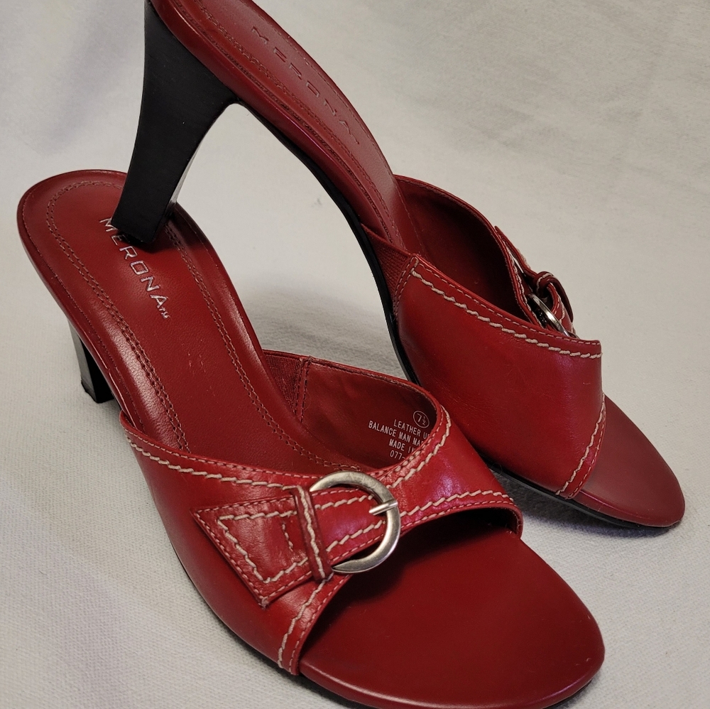 Shoes - Picture 2 of 6
